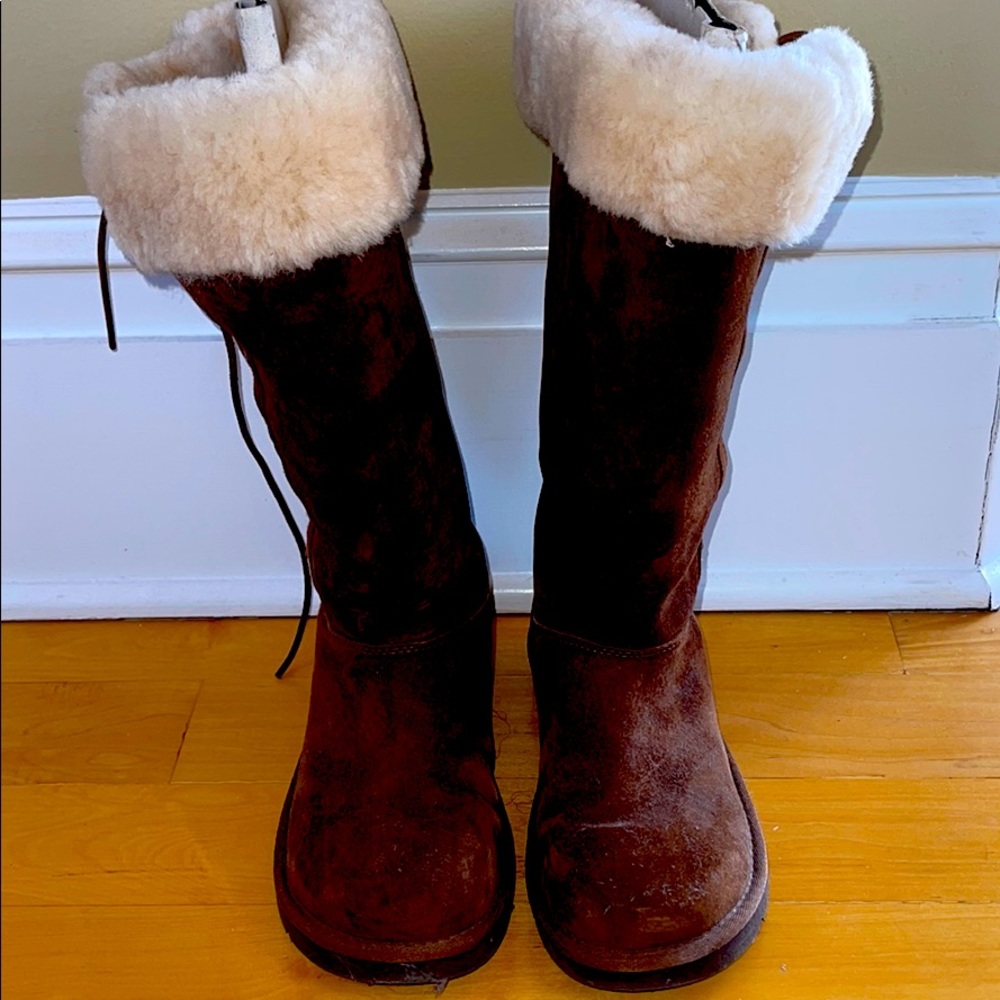 NEW AND NEVER WORN UGG BOOTS!!